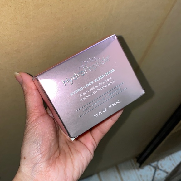 Hydro-Lock Sleep Mask - Picture 3 of 4